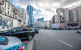 Luxury Urban Lofts Across Baseina 5а&Arena